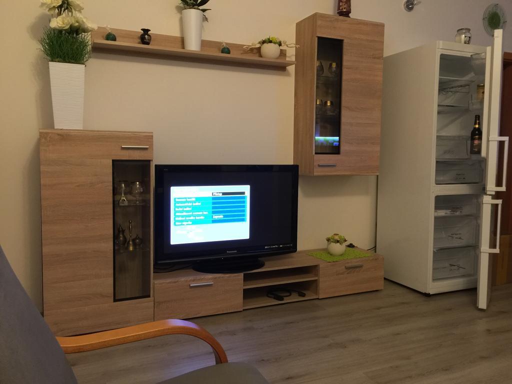 Apartman Na Lukach - Kopretina Trebon Bagian luar foto