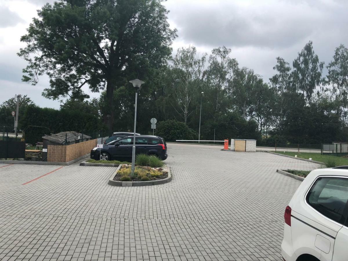 Apartman Na Lukach - Kopretina Trebon Bagian luar foto