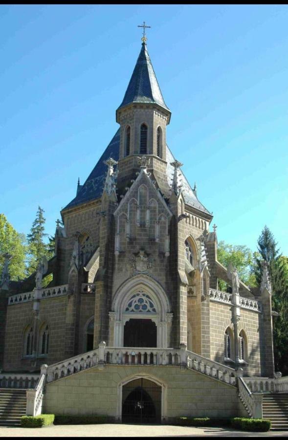 Apartman Na Lukach - Kopretina Trebon Bagian luar foto