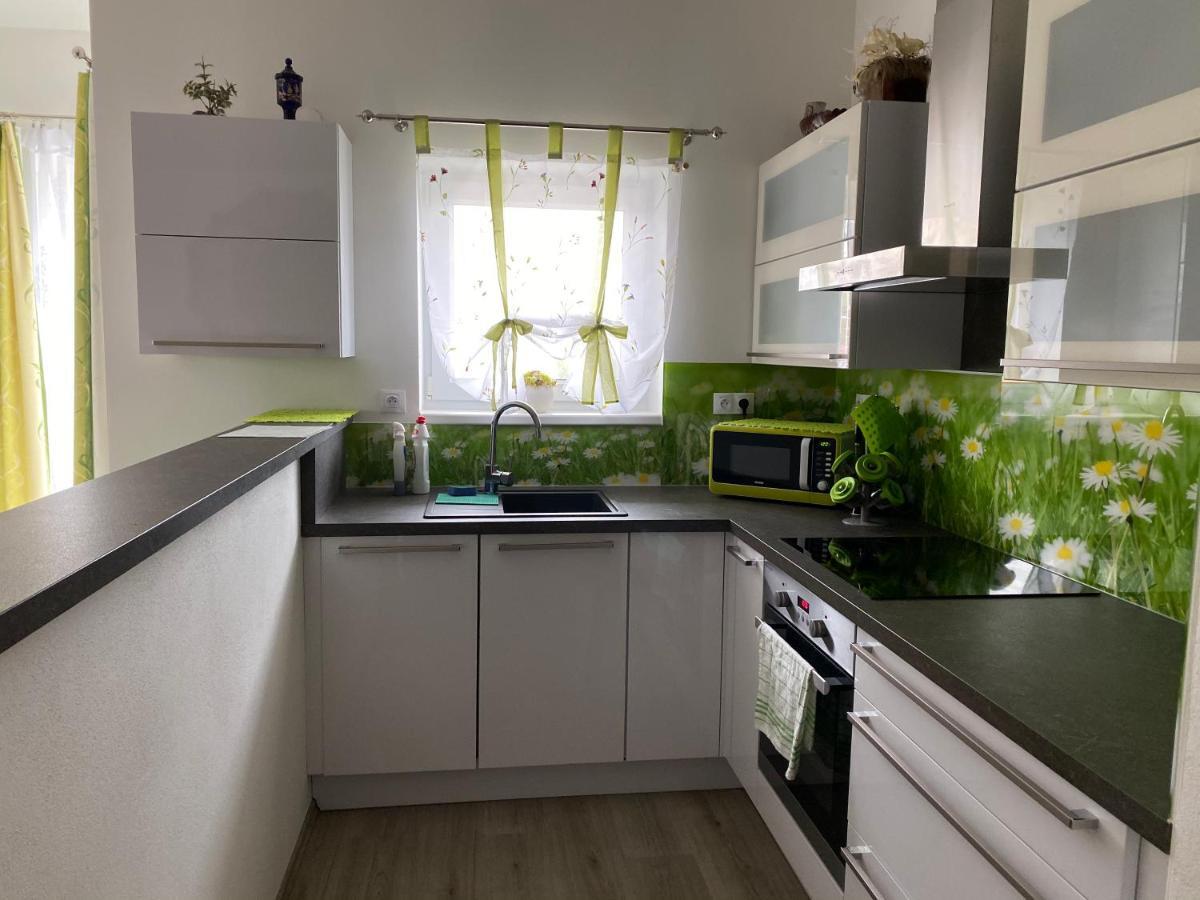 Apartman Na Lukach - Kopretina Trebon Bagian luar foto